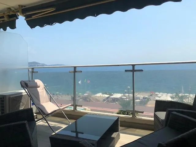 Eros نيس